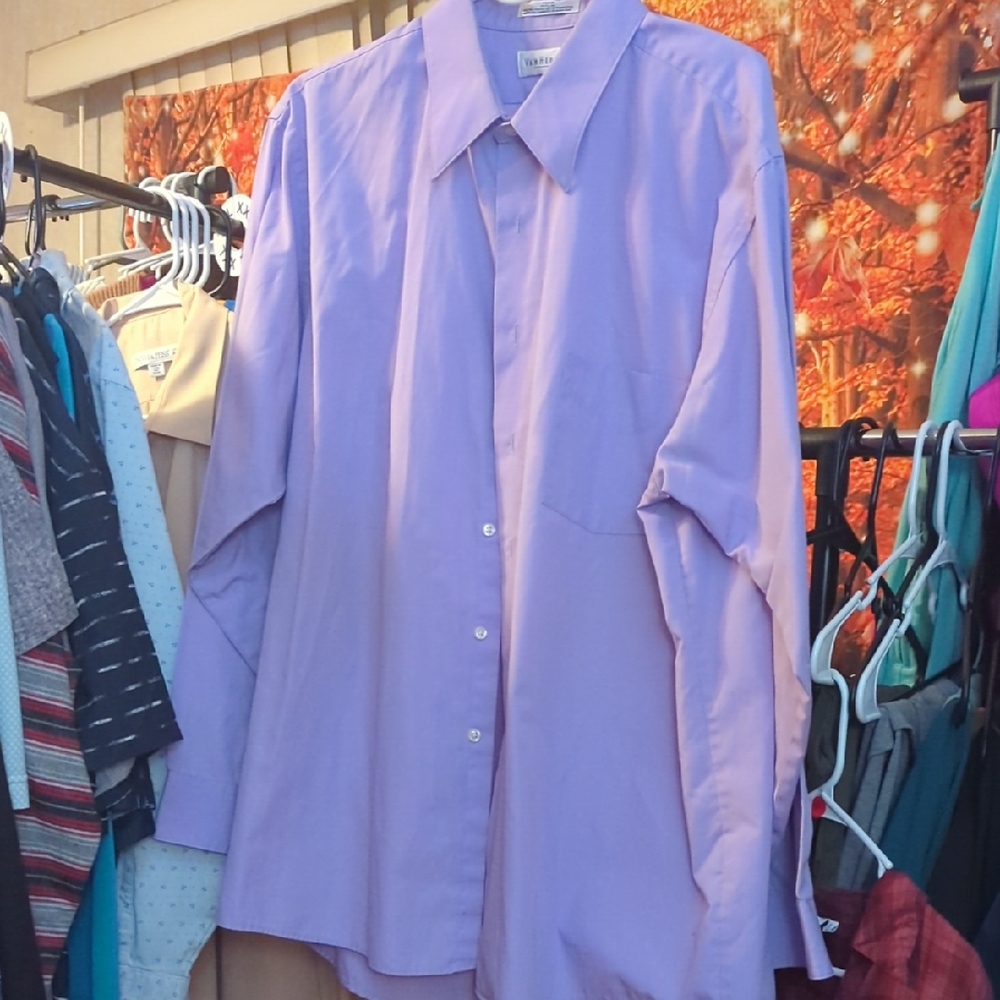 Van Heusen Light Purple Men's Button Down Shirt